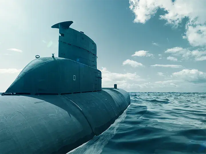 Submarine at sea using fiber optic gyroscope